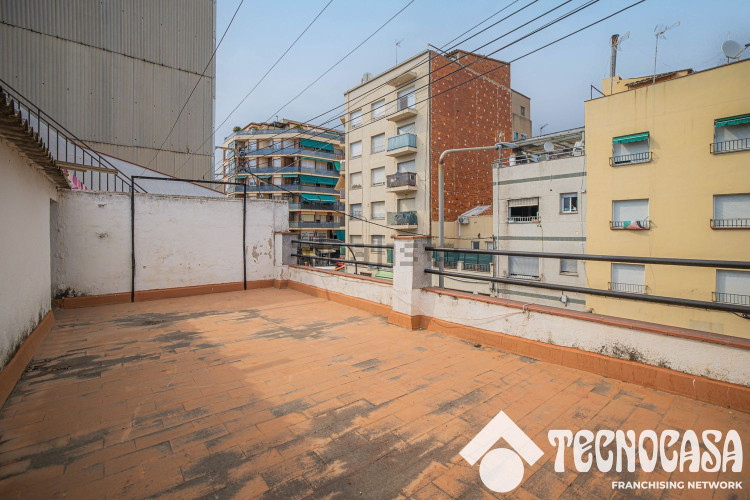Chalet adosado en calle Renaixement