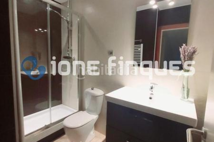 Piso ione finques ofrece en Egara Terrassa