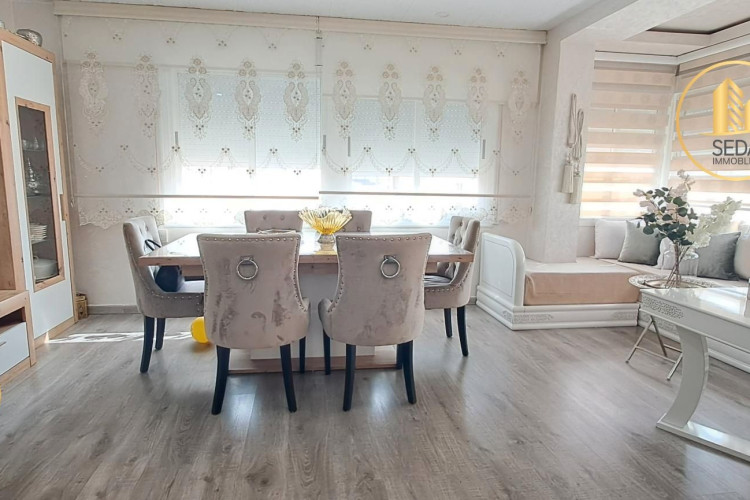 Carrer de la Mare de Du00E9u del Carme, Ca n'Anglada