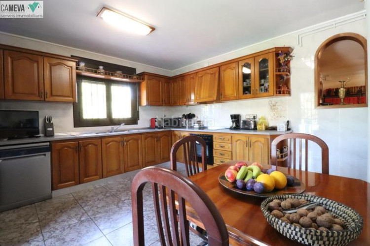 Casa única e impresionante finca a 4 vientos con piscina y jardin en Terrassa