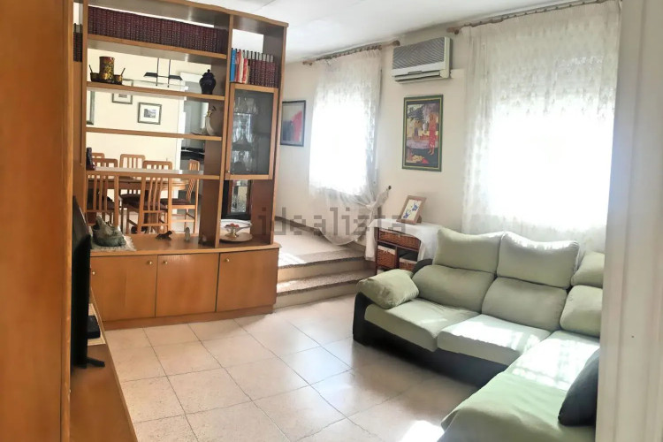 Casa independiente en calle de Martí Díez