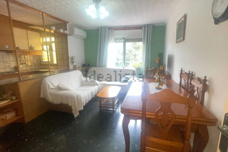 Casa independiente en carretera de Rellinars