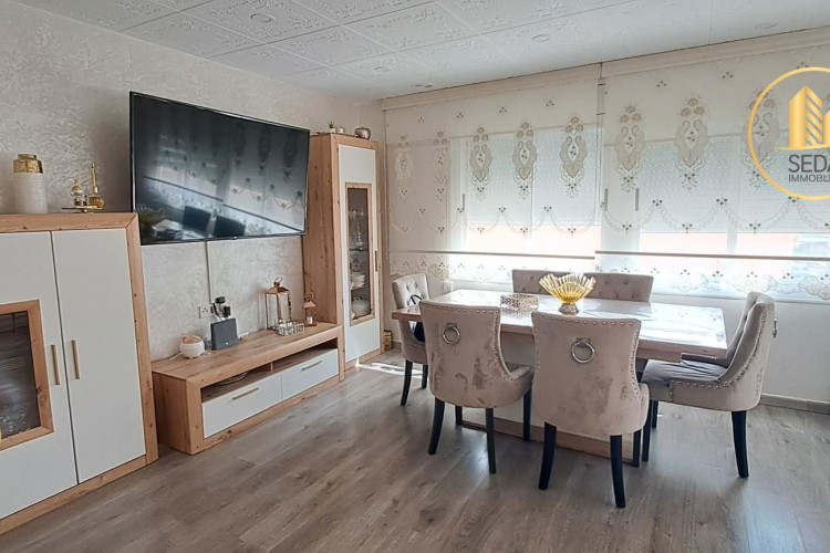 Carrer de la Mare de Du00E9u del Carme, Ca n'Anglada