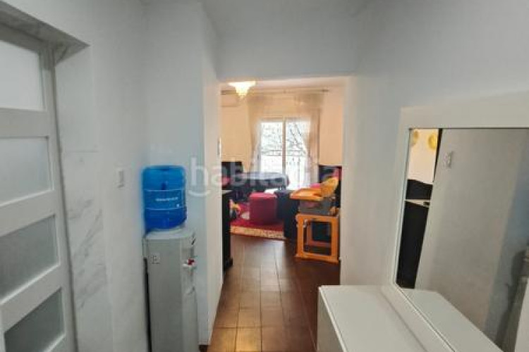 Piso  reformado en La Cogullada 3 dormitorios, 1 baño, todo exterior, cocina individual, con dos balcones uno de 6m y otro de 4m y en Terrassa