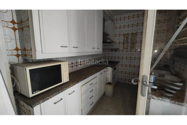 Casa adosada venta casa adosada a reformar con muchas posibilidades. en Terrassa