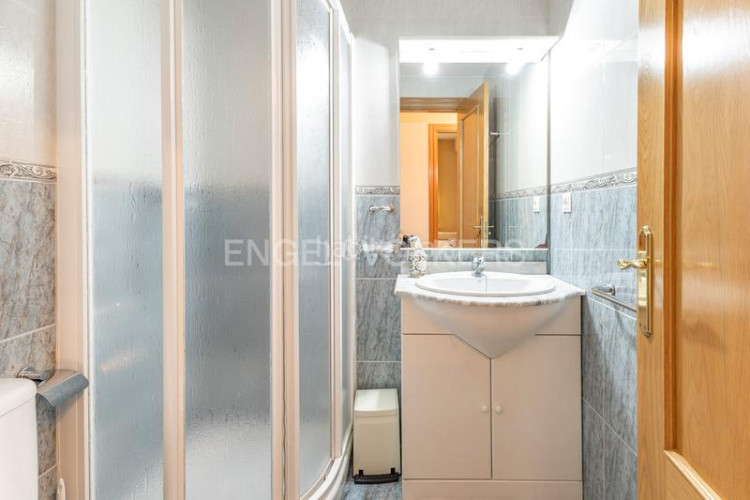 Apartamento piso del 2001 con trastero en Ca n'Aurell Terrassa