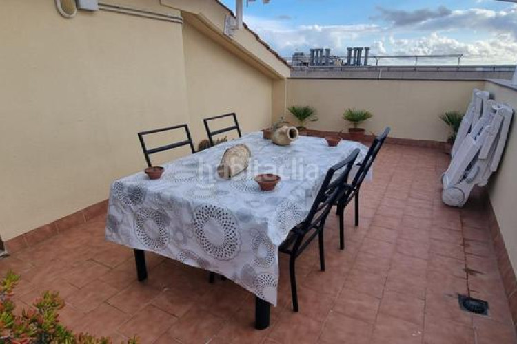 Dúplex duplex de 2 habitaciones y dos terrazas en Terrassa