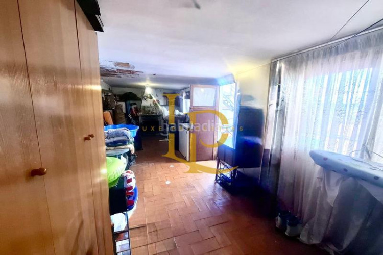 Ático en venta ático de tres habitaciones y amplias terrazas con vistas panoramicas en Terrassa
