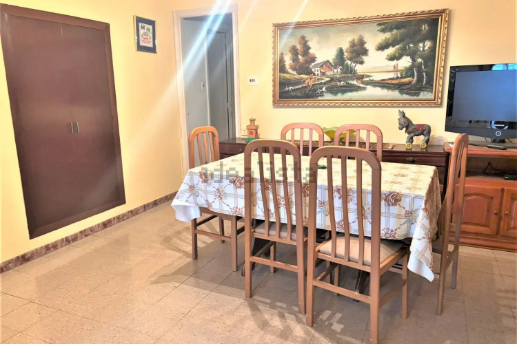 Chalet adosado en calle de Lleida
