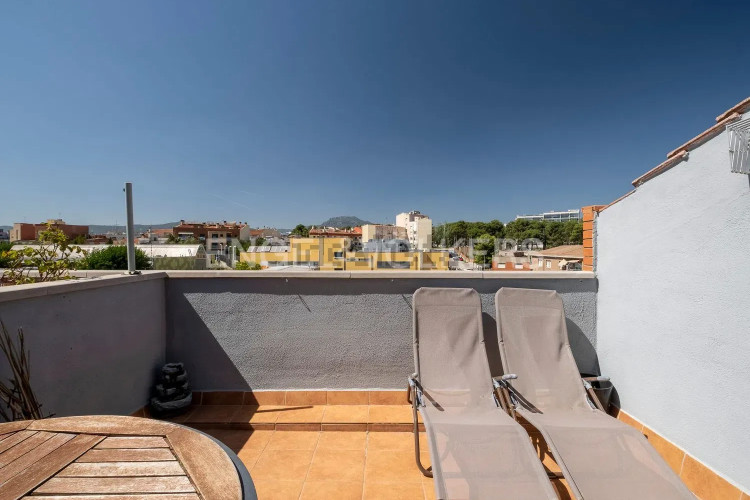 Dúplex en Barrio Torre-sana