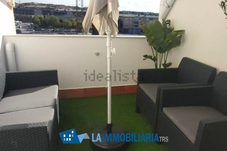 Dúplex en Barrio Ègara