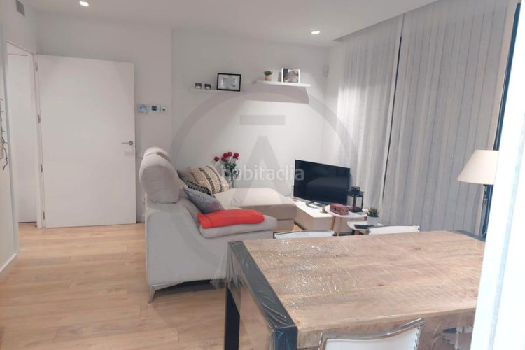 Piso junto a rambla egara! en Ca n'Aurell Terrassa