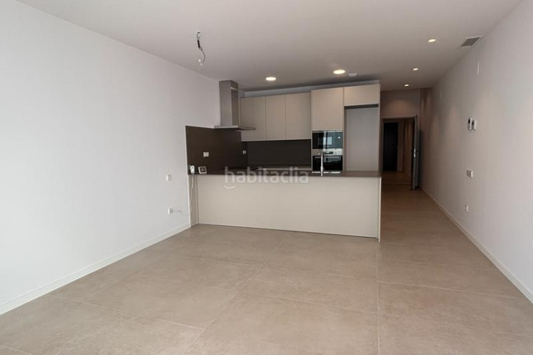 Casa en carrer de las navas de tolosa 87 exclusiva casa a estrenar con piscina privada en Terrassa