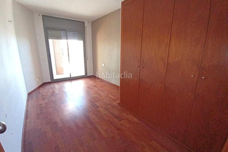 Piso  de 3 habitaciones, y 2 baños en Egara Terrassa