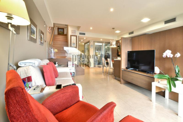 Casa espectacular casa en venta cerca de la avenida jaume i! en Terrassa