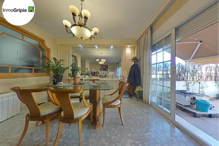 Casa  en venta en les arenescan montllorla grípia08227 en Terrassa