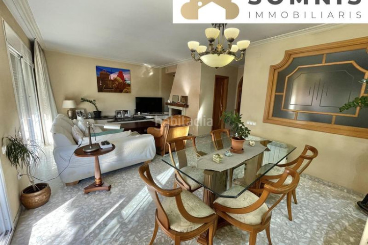 Casa adosada casa en las arenas con piscina en Les Arenes - La Grípia - Can Montllor Terrassa