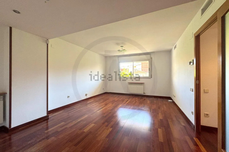 Piso en plaza del Vapor Ventalló