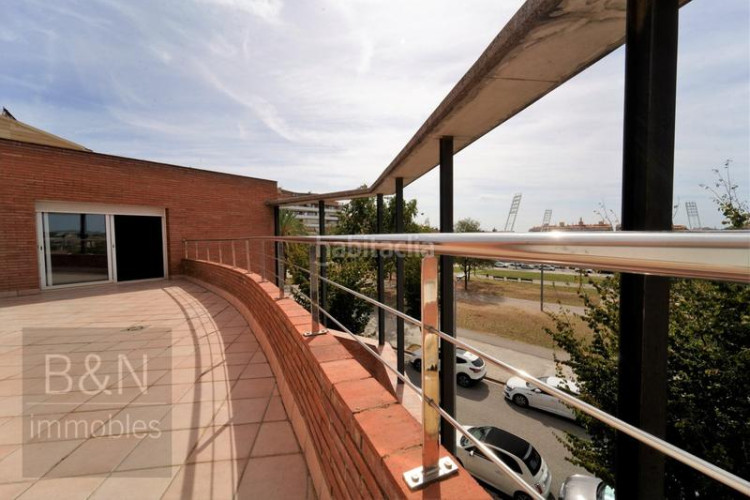 Chalet calidez y diseño en una casa señorial en la zona olímpica! en Terrassa