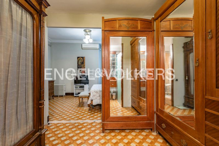 Apartamento vive en el corazón con historia, estilo y todo el confort actual en Terrassa