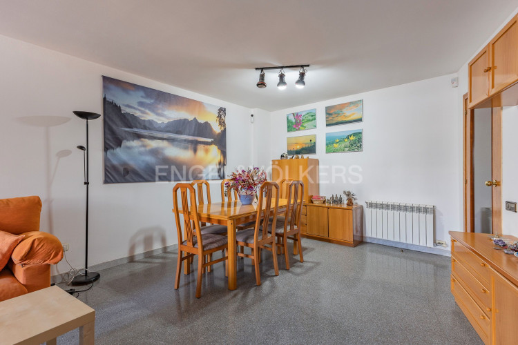 Vallparadu00EDs - Antic Poble de Sant Pere