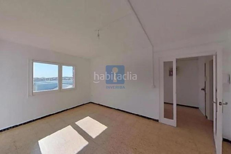 Piso inmueble ilegalmente okupado situado en la calle marinelo bosch 17, 52, , barcelona en Terrassa