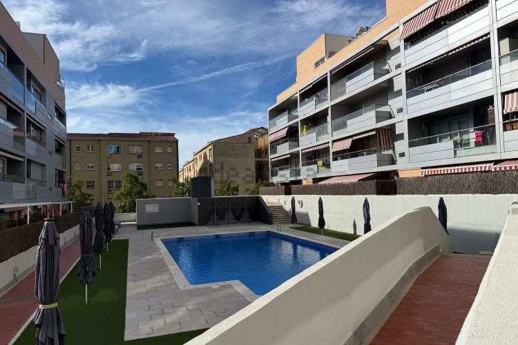Piso en Av Lacetania,De La
