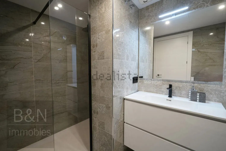 Un hogar para quienes buscan algo más que metros cuadrados. Una vivienda con carácter y alma.