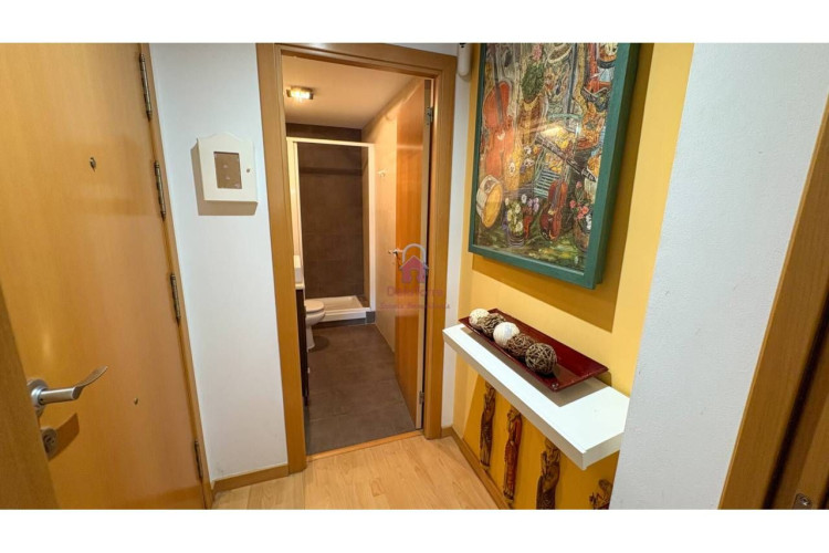 Poetesa Capara, Sant Pere Nord