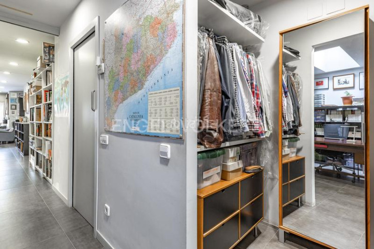 Casa espectacular casa adosada con 2 plazas de garaje en Terrassa