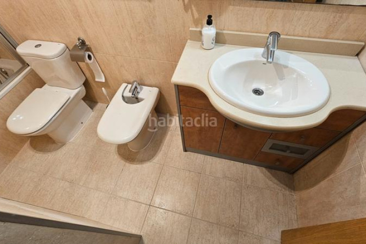 Planta baja en carrer de ricardo caro 31 exclusiva vivienda seminueva con parquing en Terrassa
