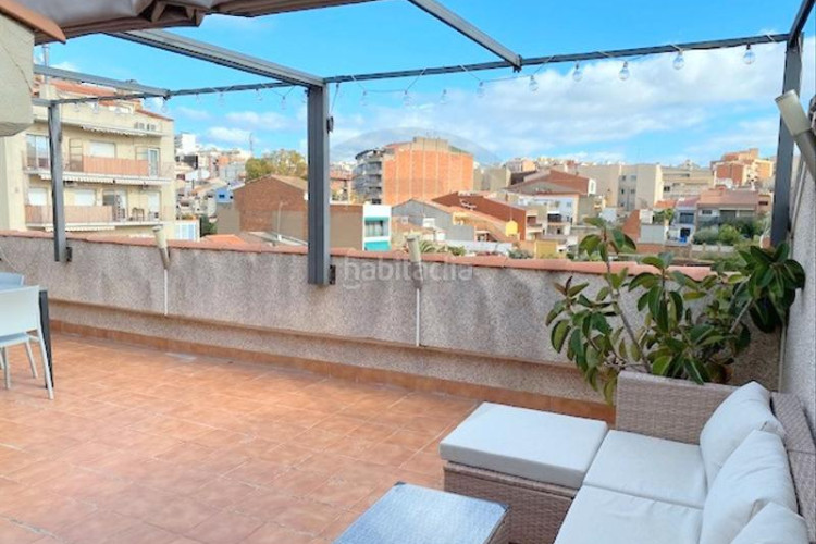 Dúplex gran terraza y con parking incluido! en Can Palet Terrassa