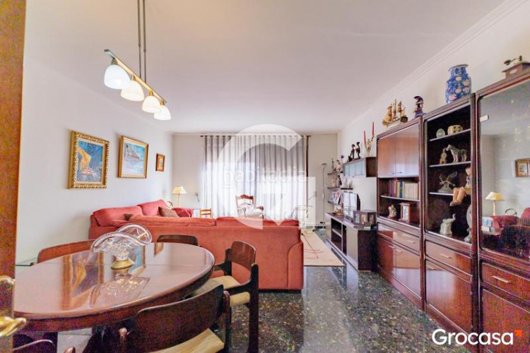 Casa amplia casa para dos familias en Les Arenes - La Grípia - Can Montllor Terrassa