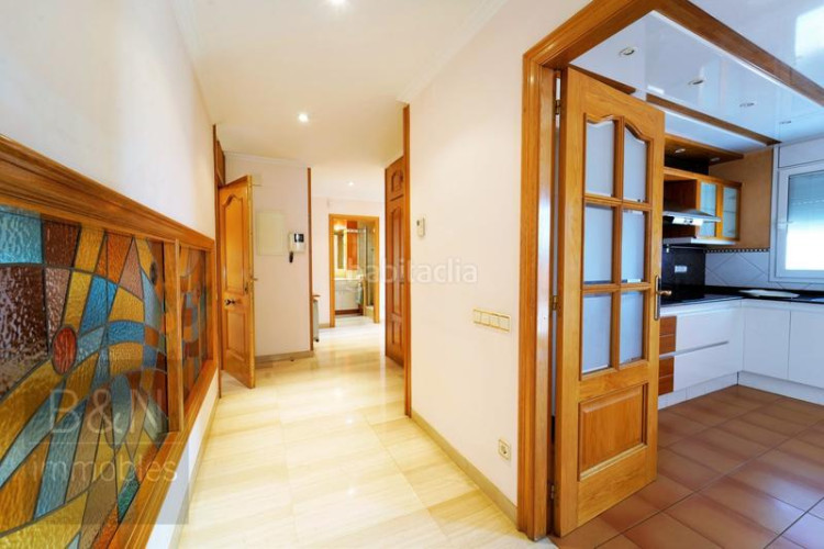 Chalet calidez y diseño en una casa señorial en la zona olímpica! en Terrassa