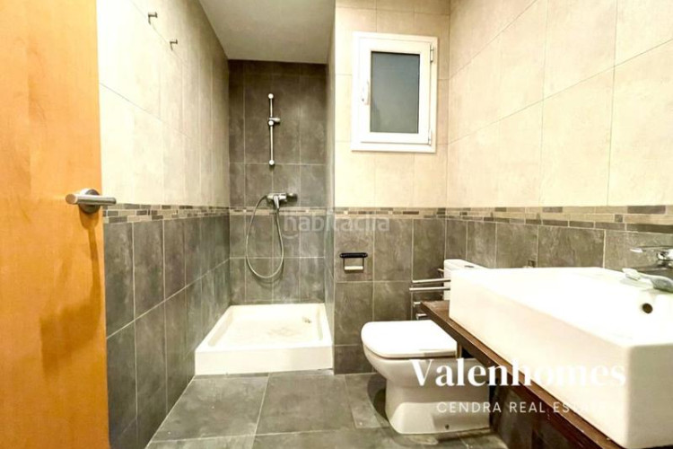 Piso precioso y amplio piso en calle topete. en Barri del Centre Terrassa