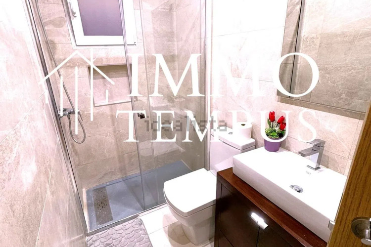 ¡Ideal inversores! planta baja alquilada por habitaciones.