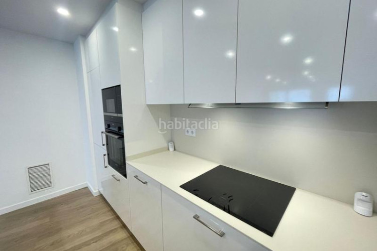 Planta baja  en venta en sant pere, 4 dormitorios. en Terrassa