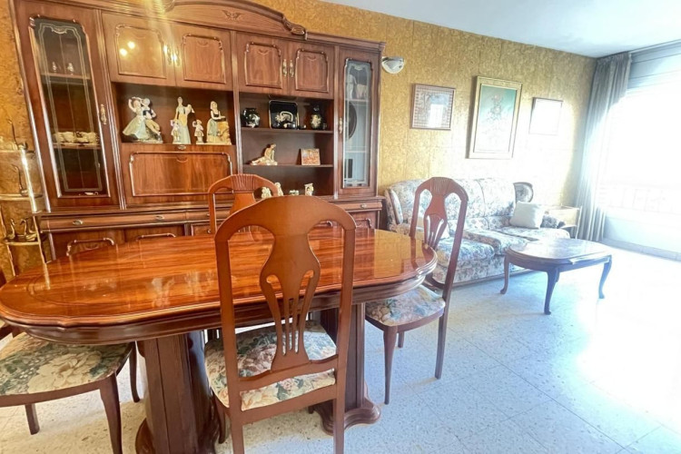 De Francesc Maciu00E0, Sant Pere Nord