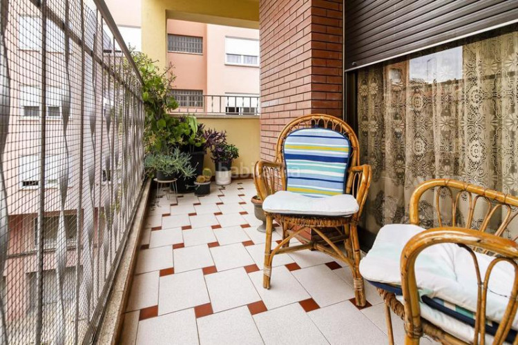 Dúplex todas las habitaciones son exteriores en Cementiri Vell Terrassa