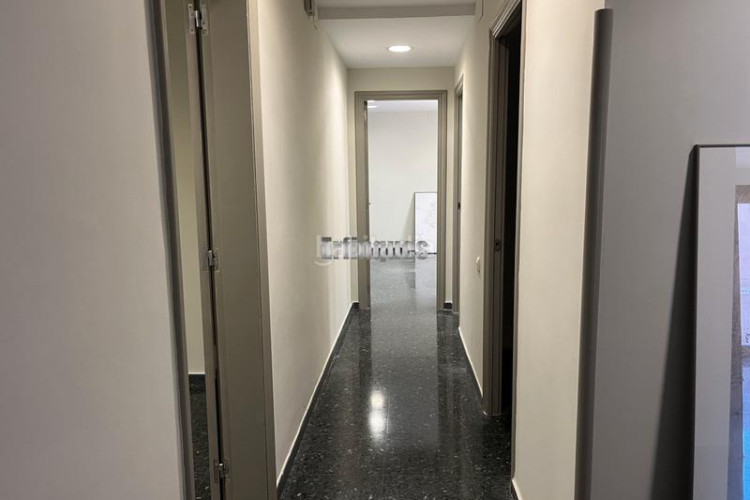 Piso excelente piso en vallparadis con balcon y terraza. en Terrassa