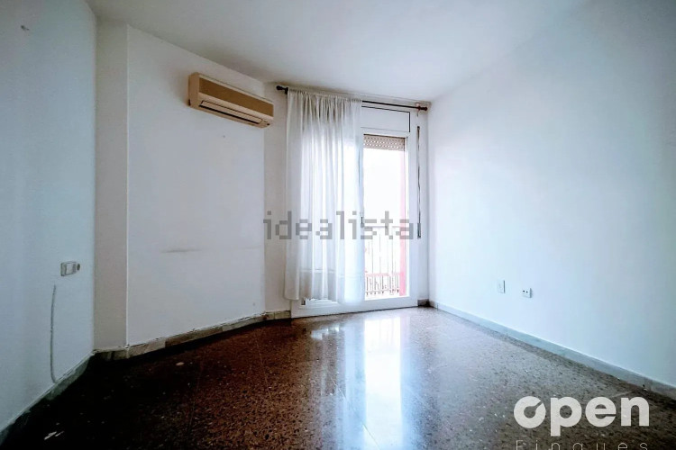 Piso en avenida de Josep Tarradellas