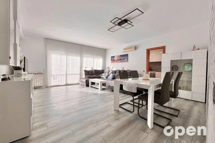 Dúplex en calle de Frederic Mistral