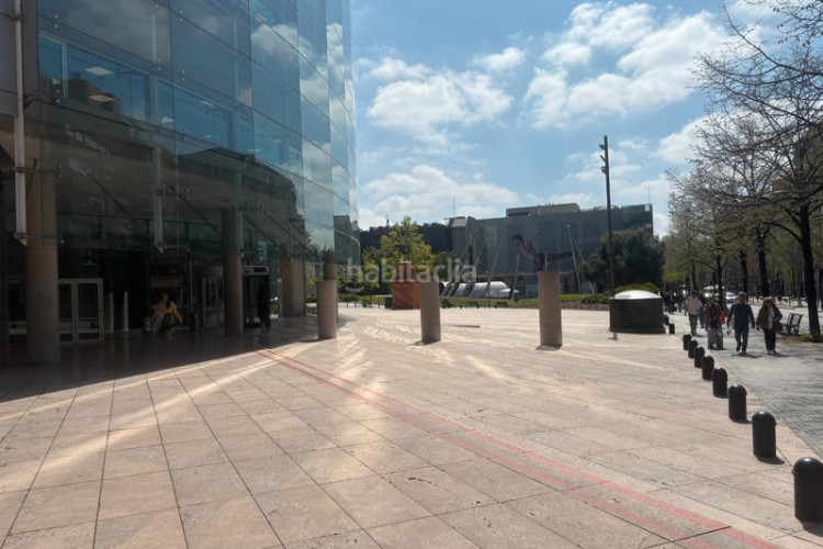 Ático espectacular y auténtico ático en una sola planta con una gran terraza con vistas despejadas en el centro!!! en Terrassa