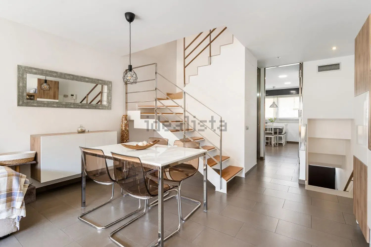 Chalet adosado en Barrio Les Arenes
