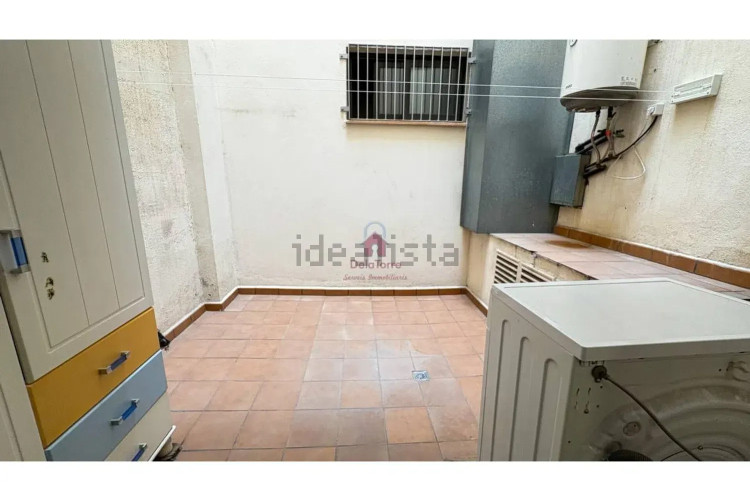 Piso en calle de la Poetessa Caparà