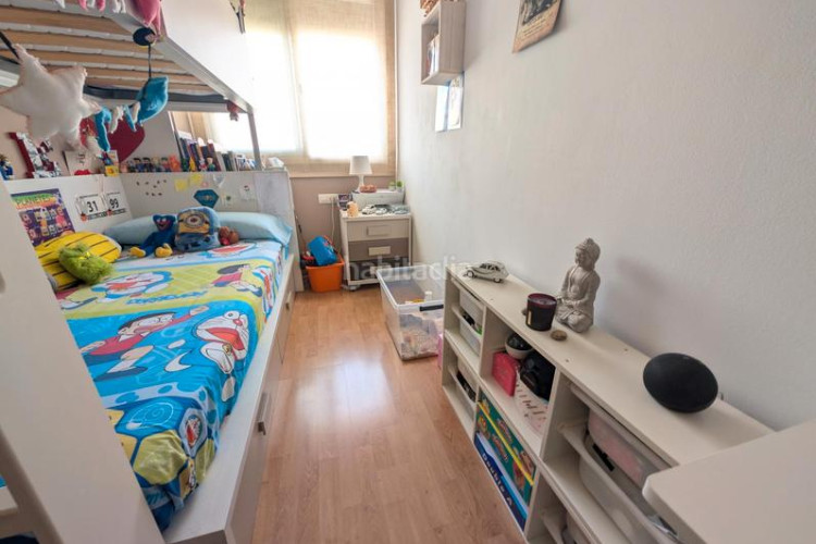 Piso zona de Egara. soleado piso de 2habs. + 1lav. en Terrassa