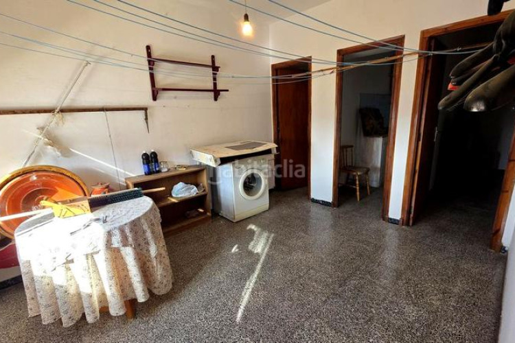Casa  cantonera, ideal para 2 familias en Ca n'Anglada Terrassa