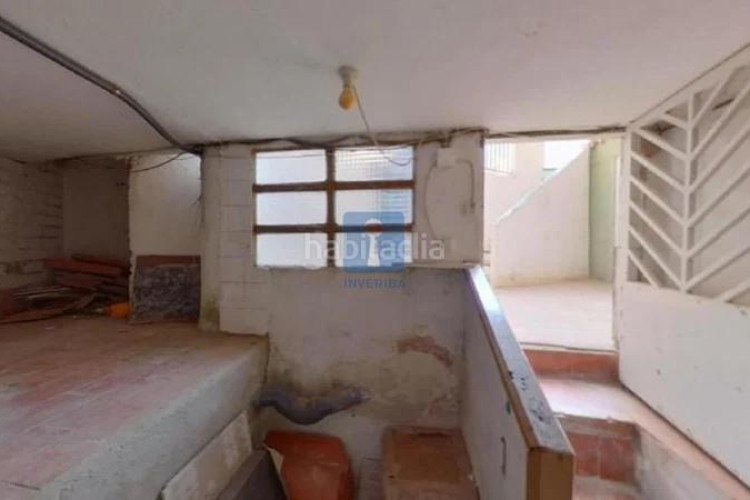 Piso inmueble ilegalmente okupado situado en el passeig del vintidos de juliol 766, bajos 4, , barcelona en Terrassa