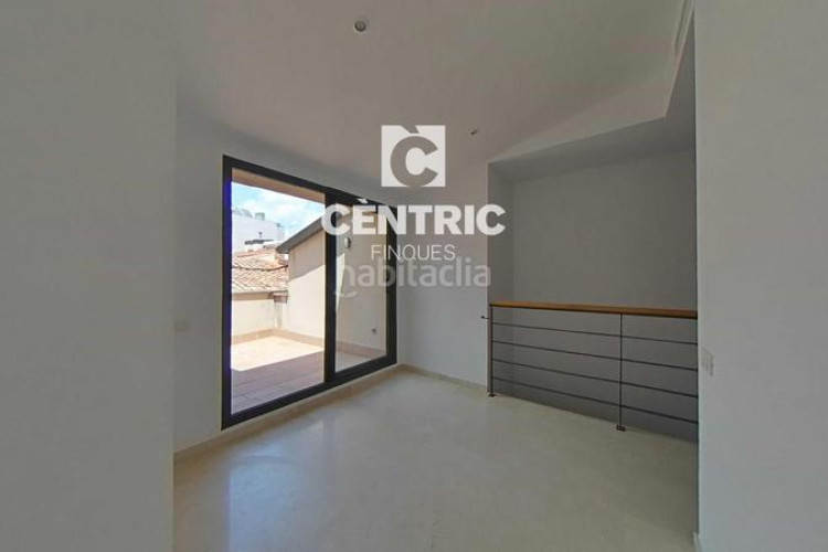 Dúplex piso reformado con 3 habitaciones y alquiler activo inversión con recorrido! en Terrassa
