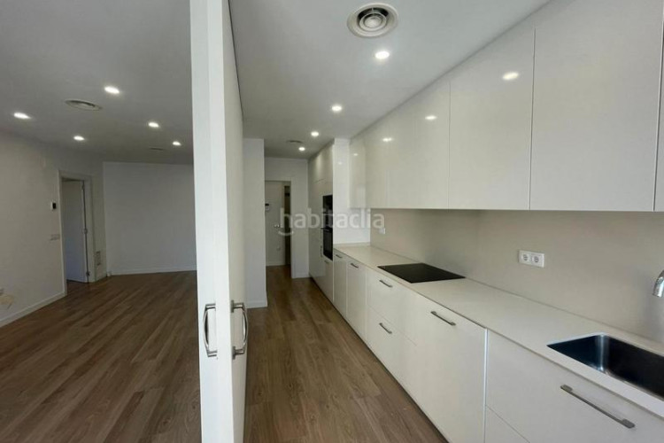 Piso obra nueva de alto nivel con balcón y eficiencia energética a en Terrassa